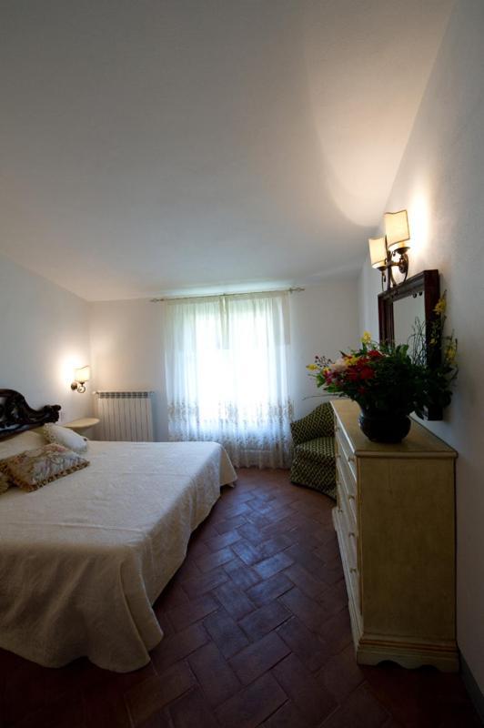Appartamenti Agriturismo La Canonica Чертальдо Экстерьер фото