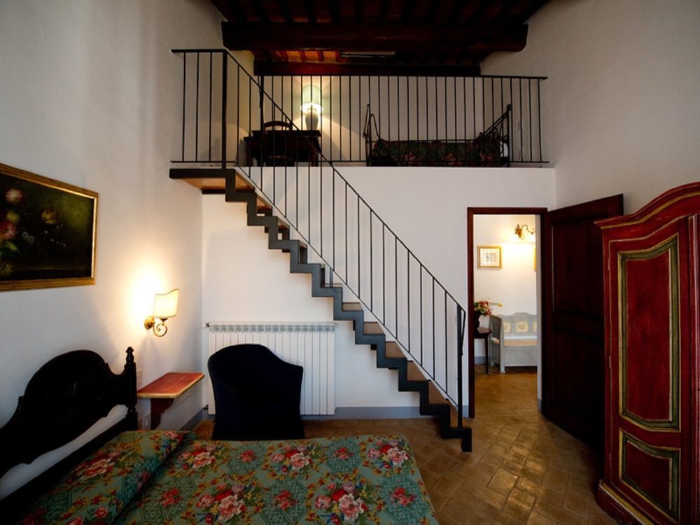 Appartamenti Agriturismo La Canonica Чертальдо Экстерьер фото