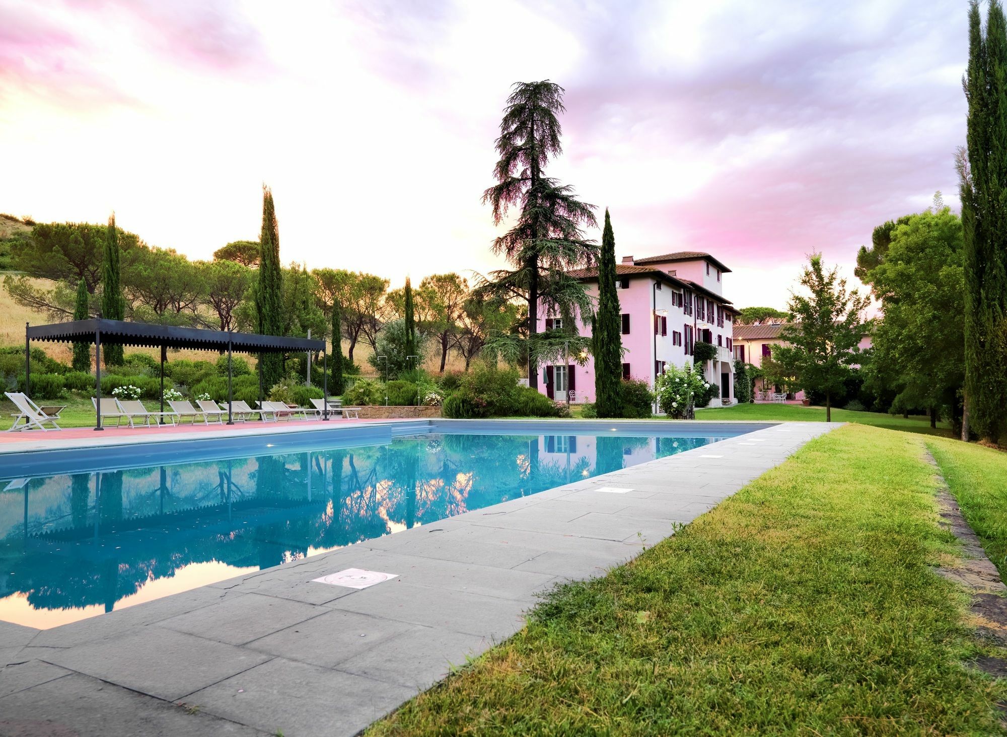 Appartamenti Agriturismo La Canonica Чертальдо Экстерьер фото