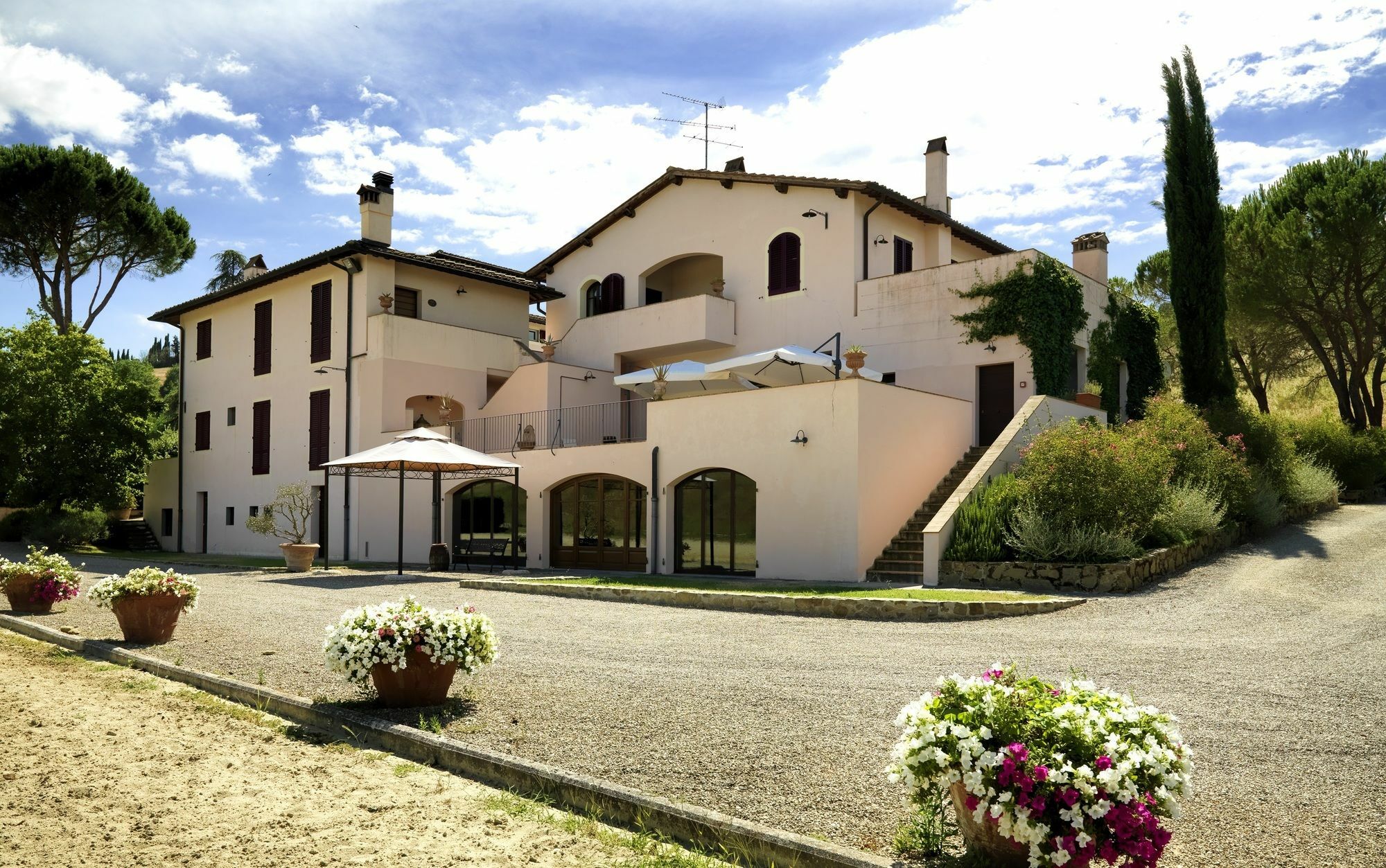 Appartamenti Agriturismo La Canonica Чертальдо Экстерьер фото