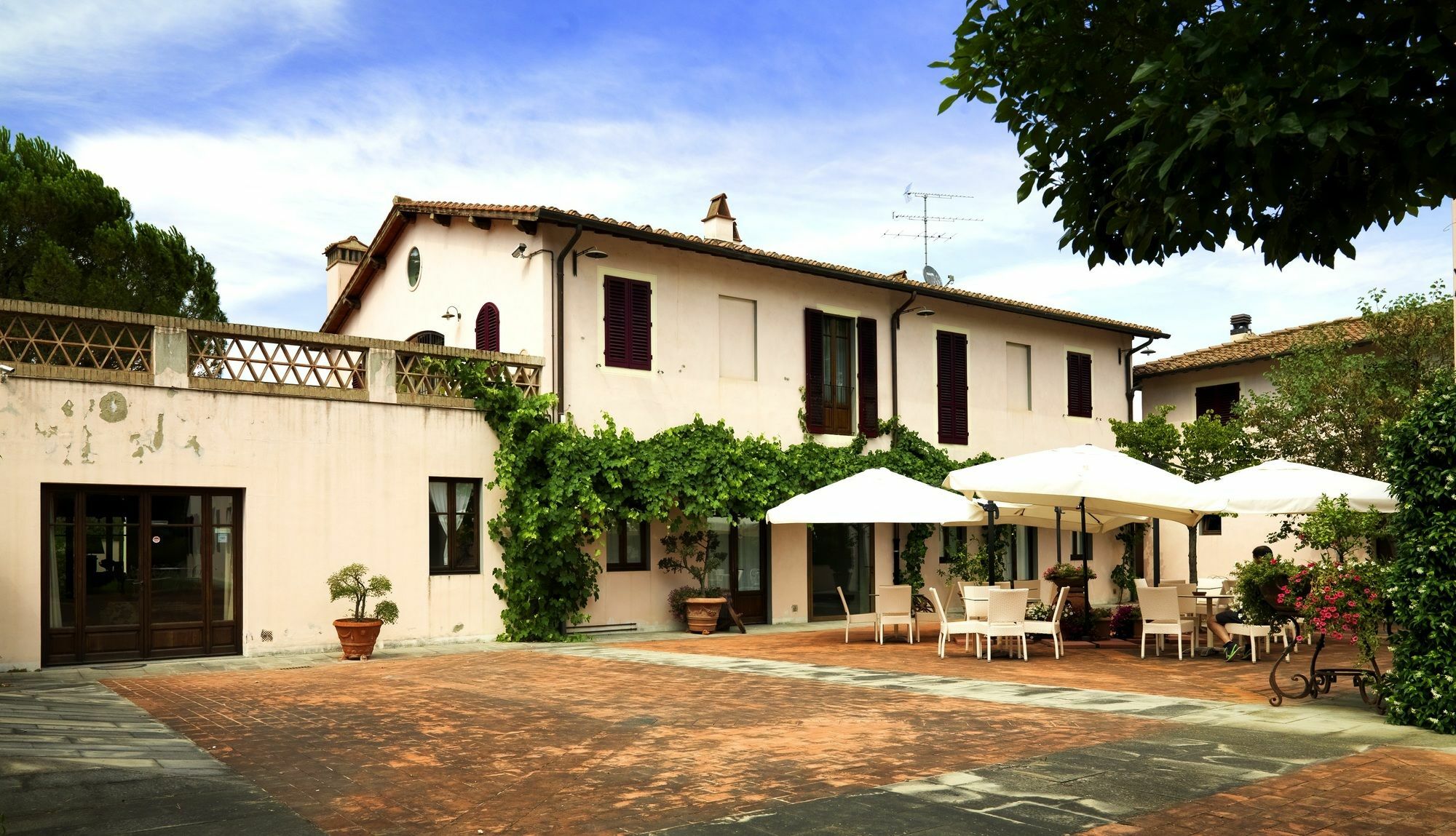 Appartamenti Agriturismo La Canonica Чертальдо Экстерьер фото